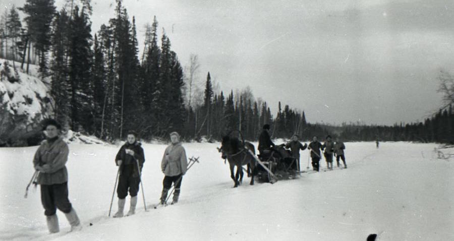 Os alunos que caminhavam a otorten tomariam a futura dyatlov pass como caminho