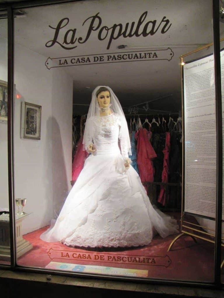 pascualita mundo sombrio
