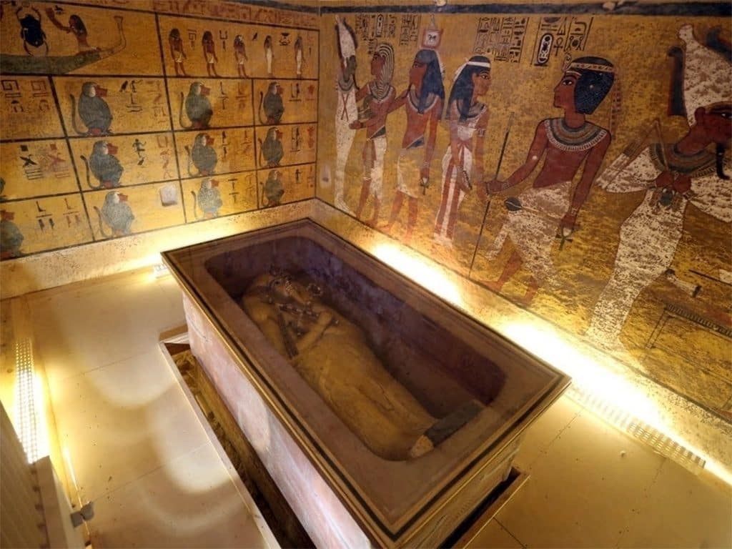 Tutancâmon: conheça mais sobre a maldição do faraó 13 Tumba do farao tutancamon 1448757041667 1024x768 • mundo sombrio