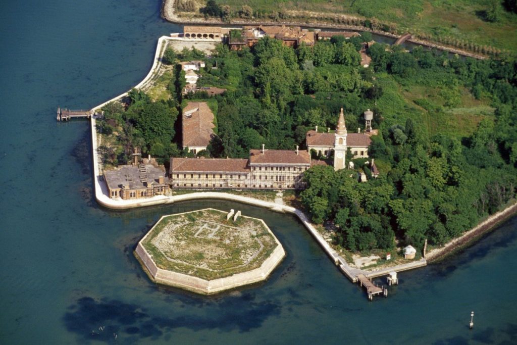 Ilha de poveglia vista de cima