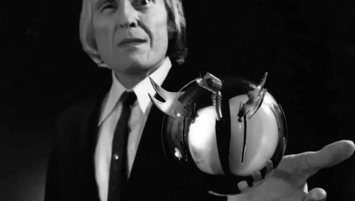 Phantasm angus scrimm • mundo sombrio