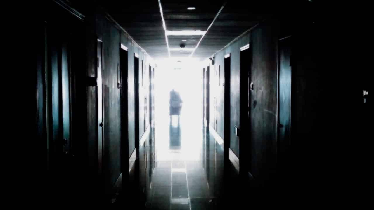 Enfermeiras e Suas Histórias de Fantasmas [COLETÂNEA] mundo sombrio