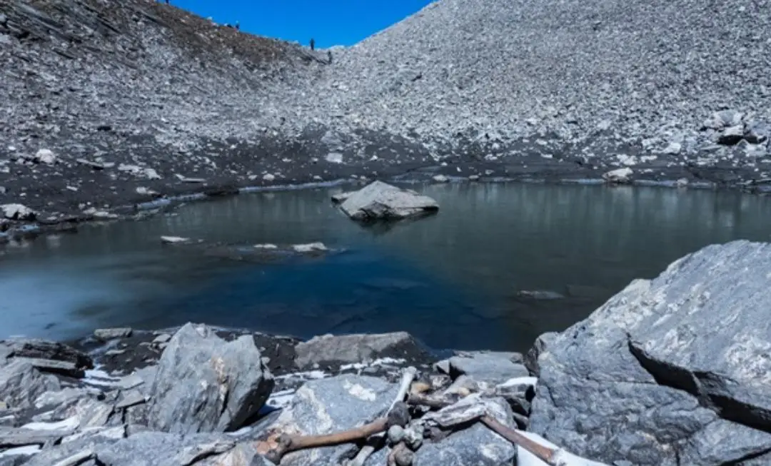 Lago roopkund, o lago dos esqueletos que ainda é um mistério para os cientistas