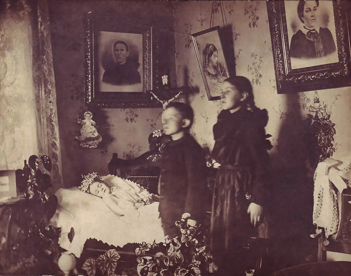 Post mortem photo 19 1 • mundo sombrio