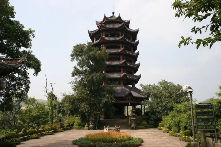 Portões do inferno - cidade fantasma de fengdu - condado de fengdu , china