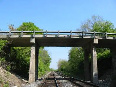 Screaming bridge 5 • mundo sombrio