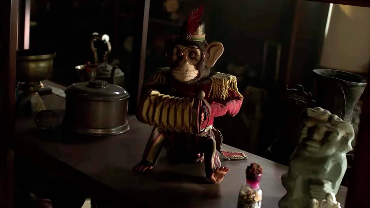 Conheça a origem horripilante de jocko, o macaco da sanfona do museu dos warren