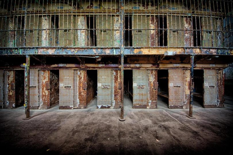 Prisão - como os lugares se tornam assombrados?