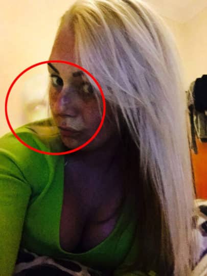 Mãe foge de casa com filha após 'tirar selfie com um fantasma' 4 Img org 1648606235772 • mundo sombrio