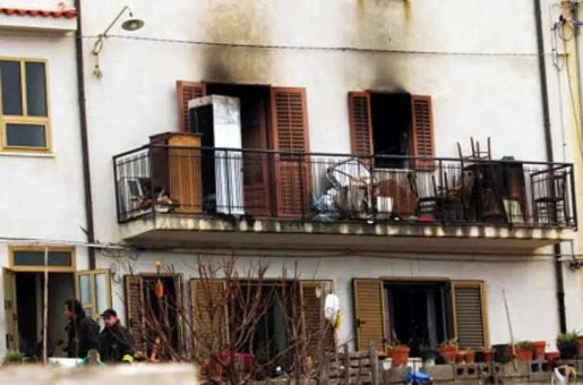 Canneto caronia • mundo sombrio